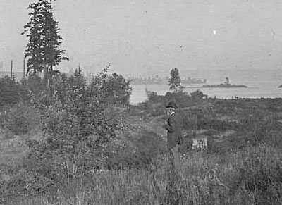 The Montlake Portage, looking east to Union Bay, in 1907 before residential development began. Courtesy of MOHAI 1974.5868.255