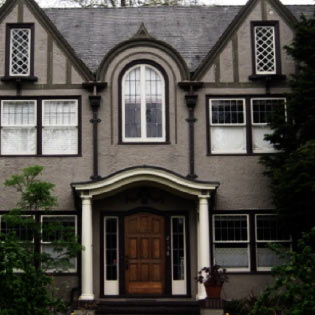 National Register-eligible house in the Montlake Historic District.